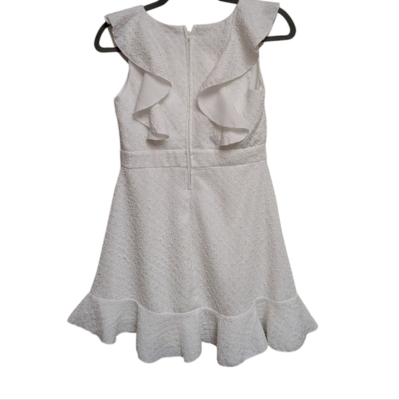 Zunie White Ruffle Dress Party Cocktail‎ Sleeveless Textured Size 12 - Picture 2 of 5